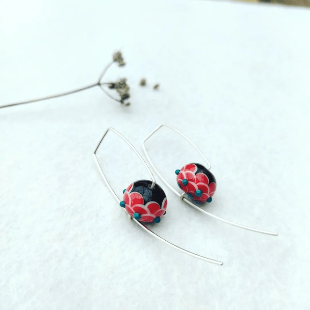 Boucles d'oreilles pivoines rouges